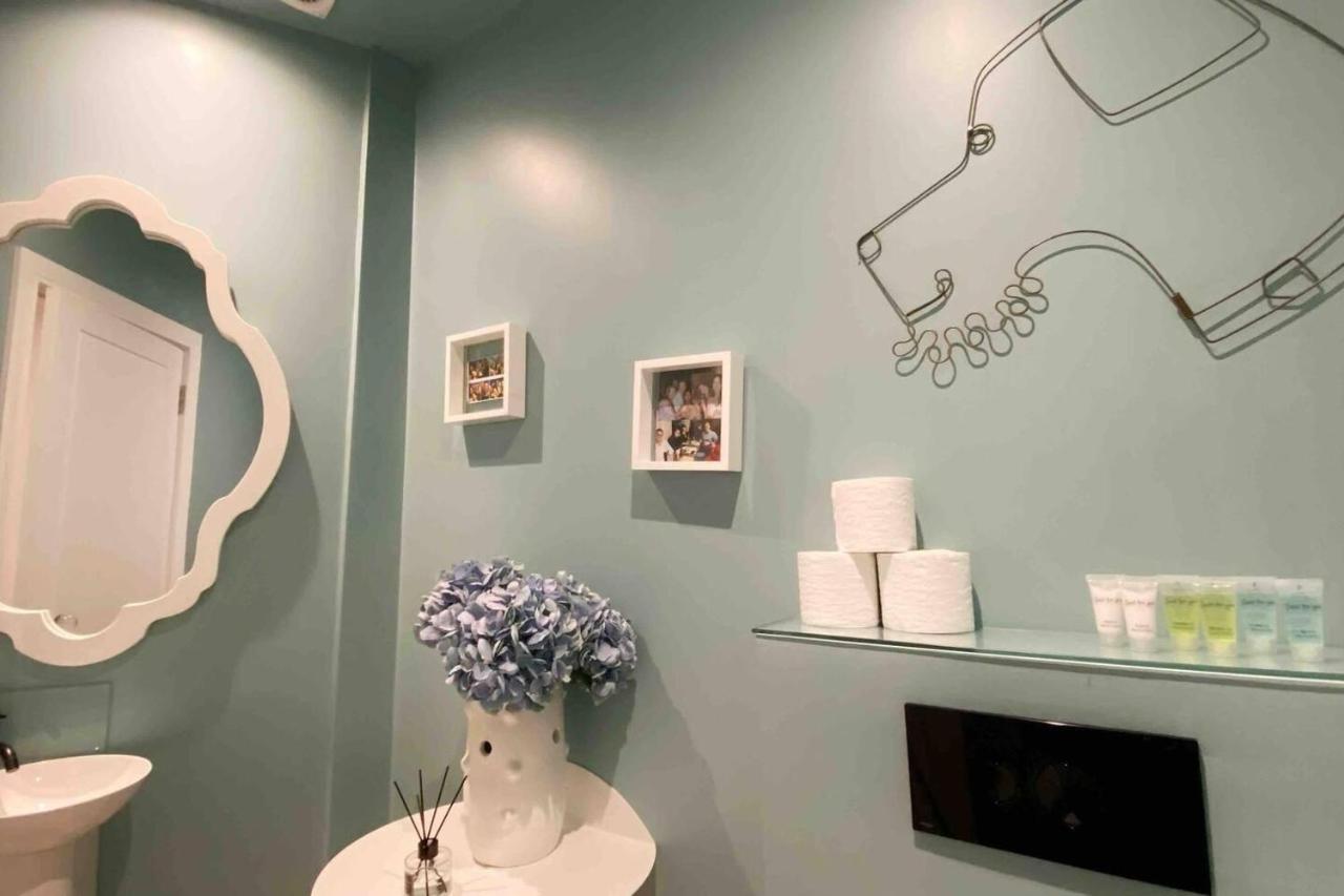 Appartamento Charming 2-bed Apt With 2 Bathtub Central *